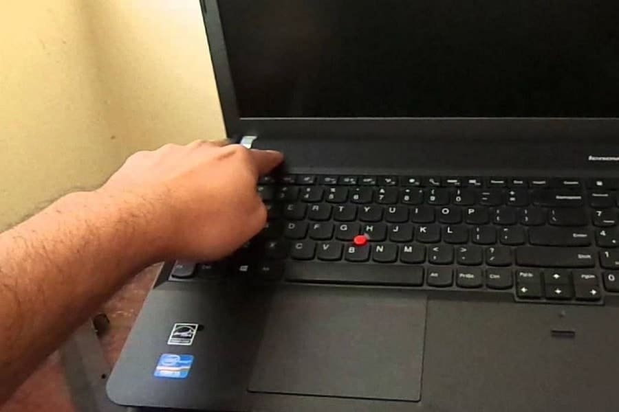 cara menghidupkan laptop yang error terbaru