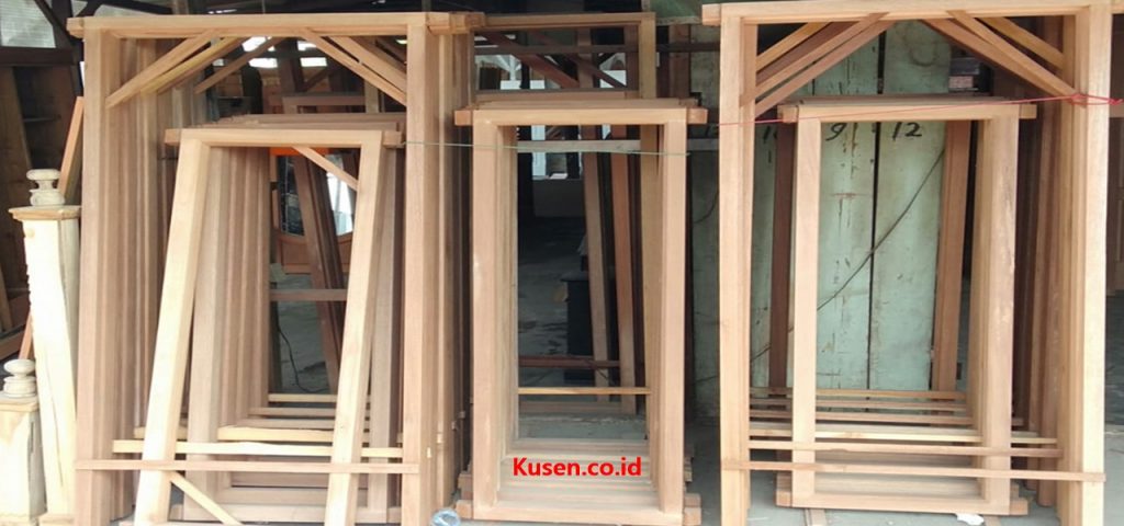 harga kusen jendela kayu mahoni terbaru